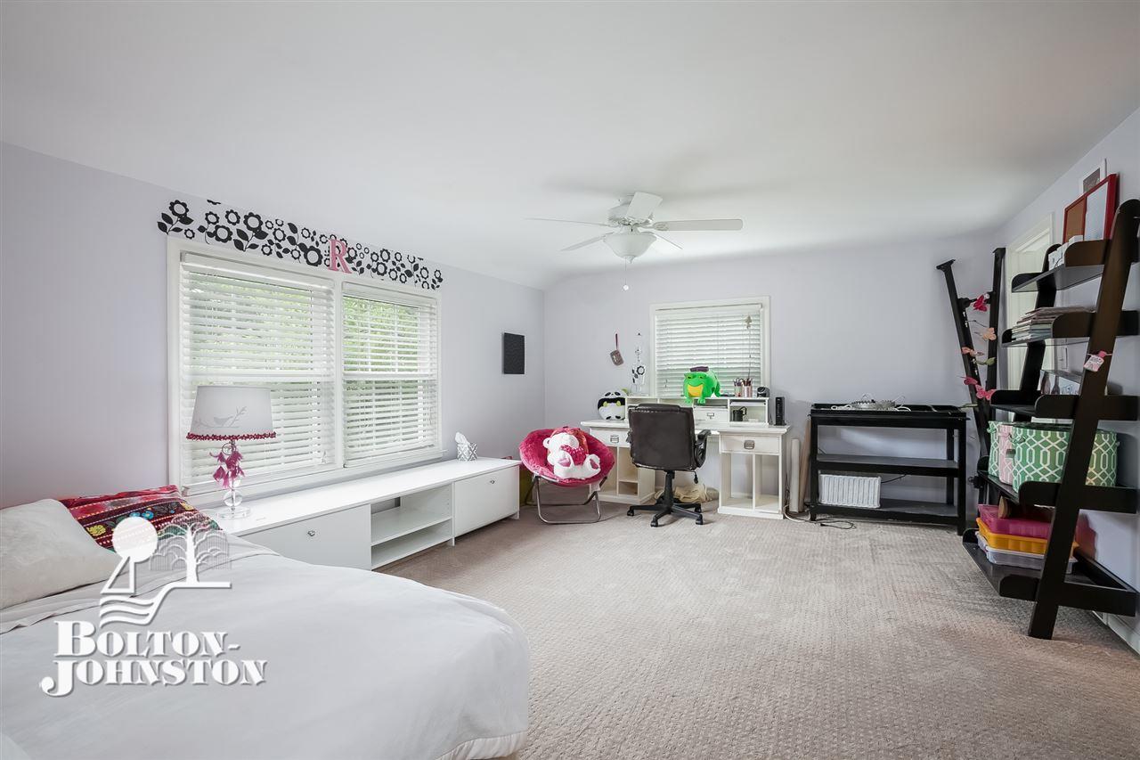120 Stephens Road Grosse Pointe, MI 48236 - Photo 36 of 57 31294817-35.JPG