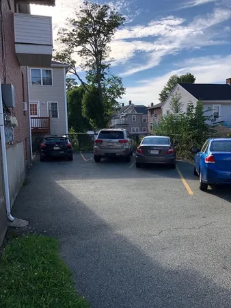 $1,950 | 9 Hall Street, Unit BR, Waltham, MA 02453