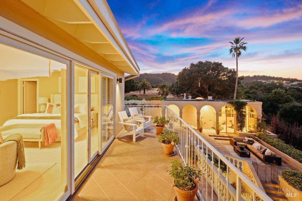 82 McNear Drive San Rafael, CA 94901 - Photo 33 of 54 a view of a balcony with furniture