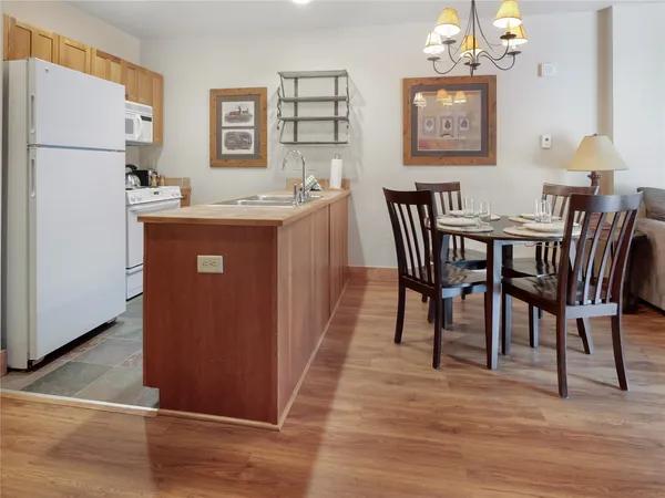 $660,000 | 20 Hunki Dori Court, Unit 2205, Keystone, CO 80435