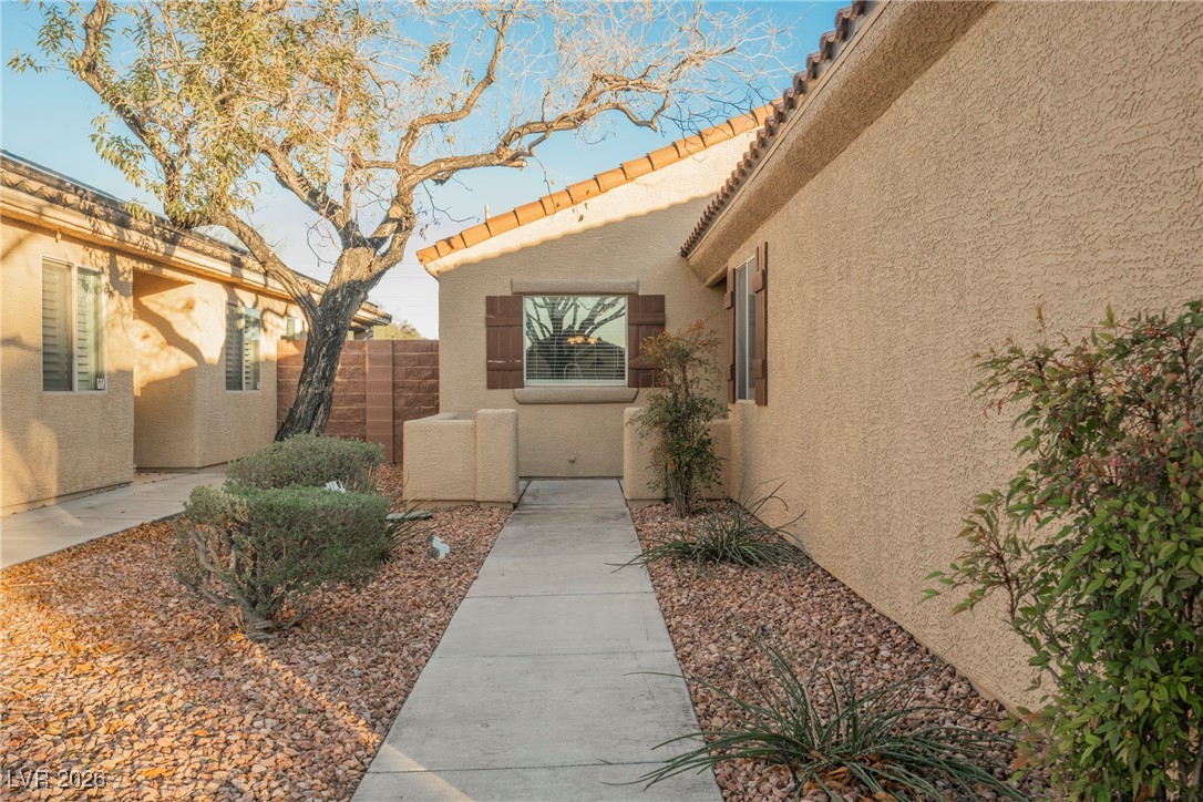 3490 Old Course Street Las Vegas, NV 89122 - Photo 5 of 37