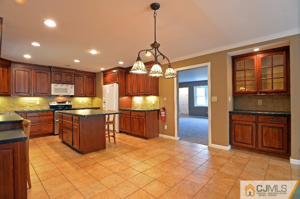 401 Green Grove Road Tinton Falls, NJ 07712 - Photo 5 of 23 Gallery Image 5