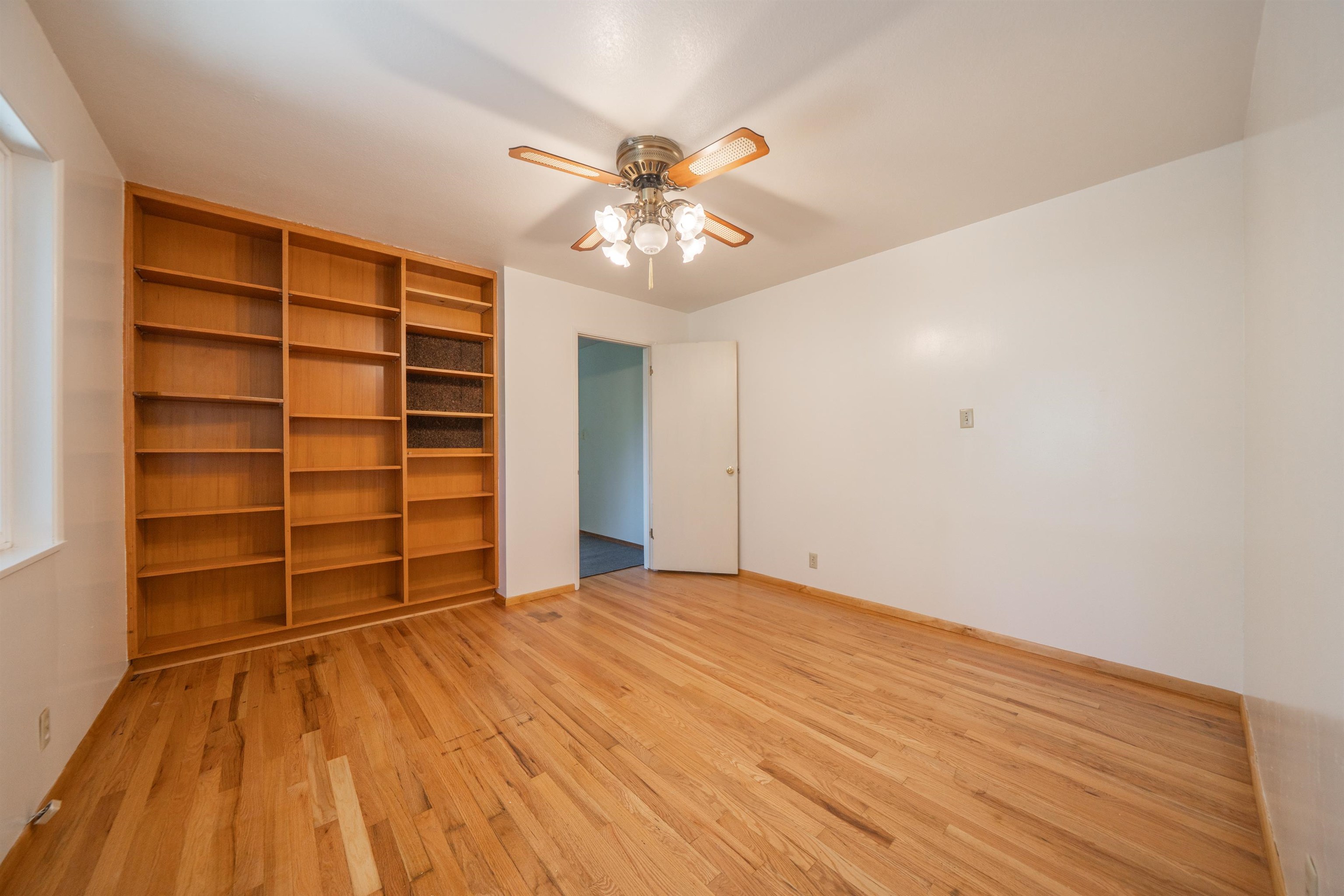 3081 Henderson Road Redding, CA 96002 - Photo 12 of 38