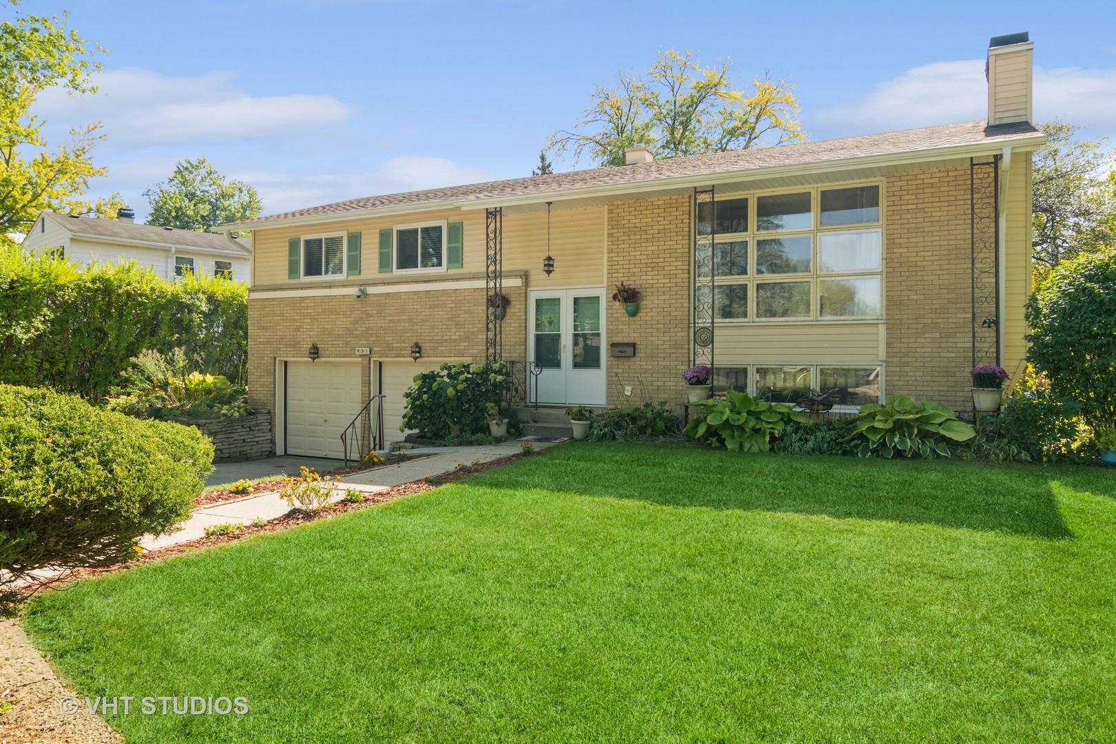 951 East Baldwin Road Palatine, IL 60074 - Photo 1 of 32 Gallery Image 1