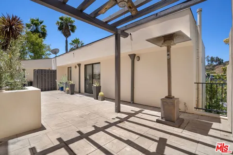 $7,500 | 6441 Bryn Mawr Drive, Los Angeles, CA 90068