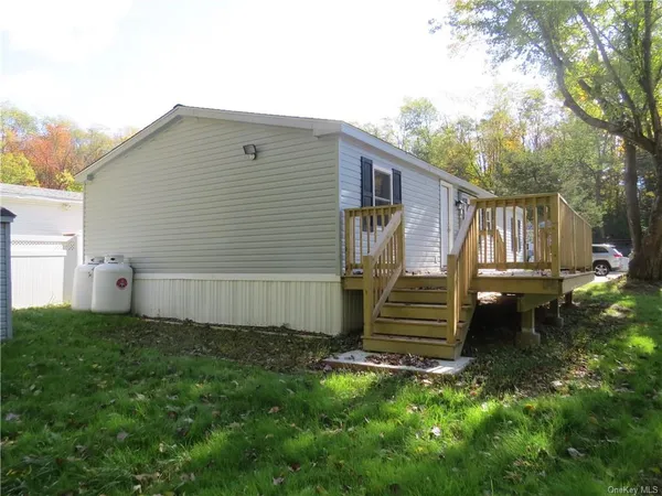 $199,900 | 723 Beekman Road, Hopewell Junction, NY 12533
