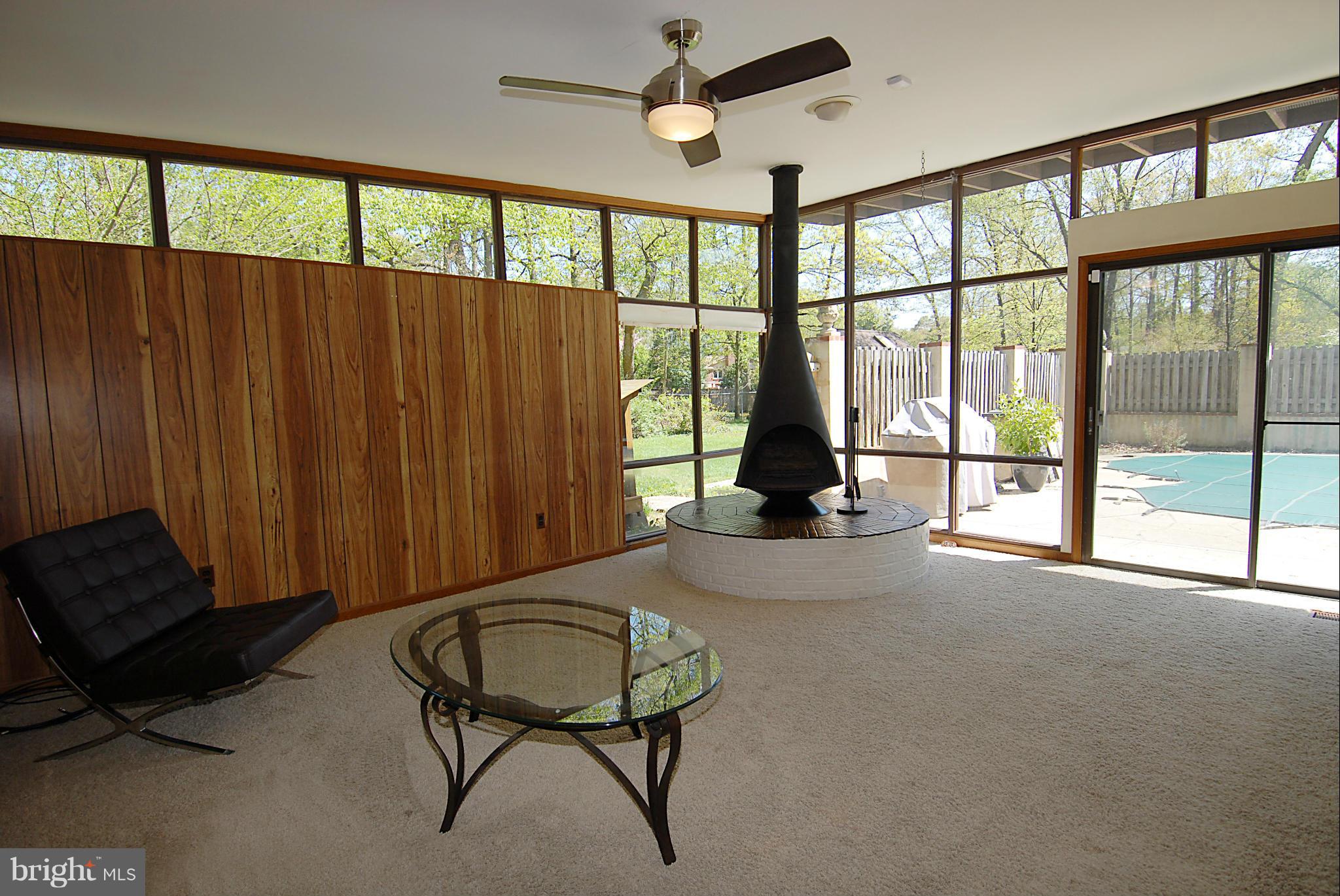 3909 Laurel Road Alexandria, VA 22309 - Photo 12 of 26 Family Room