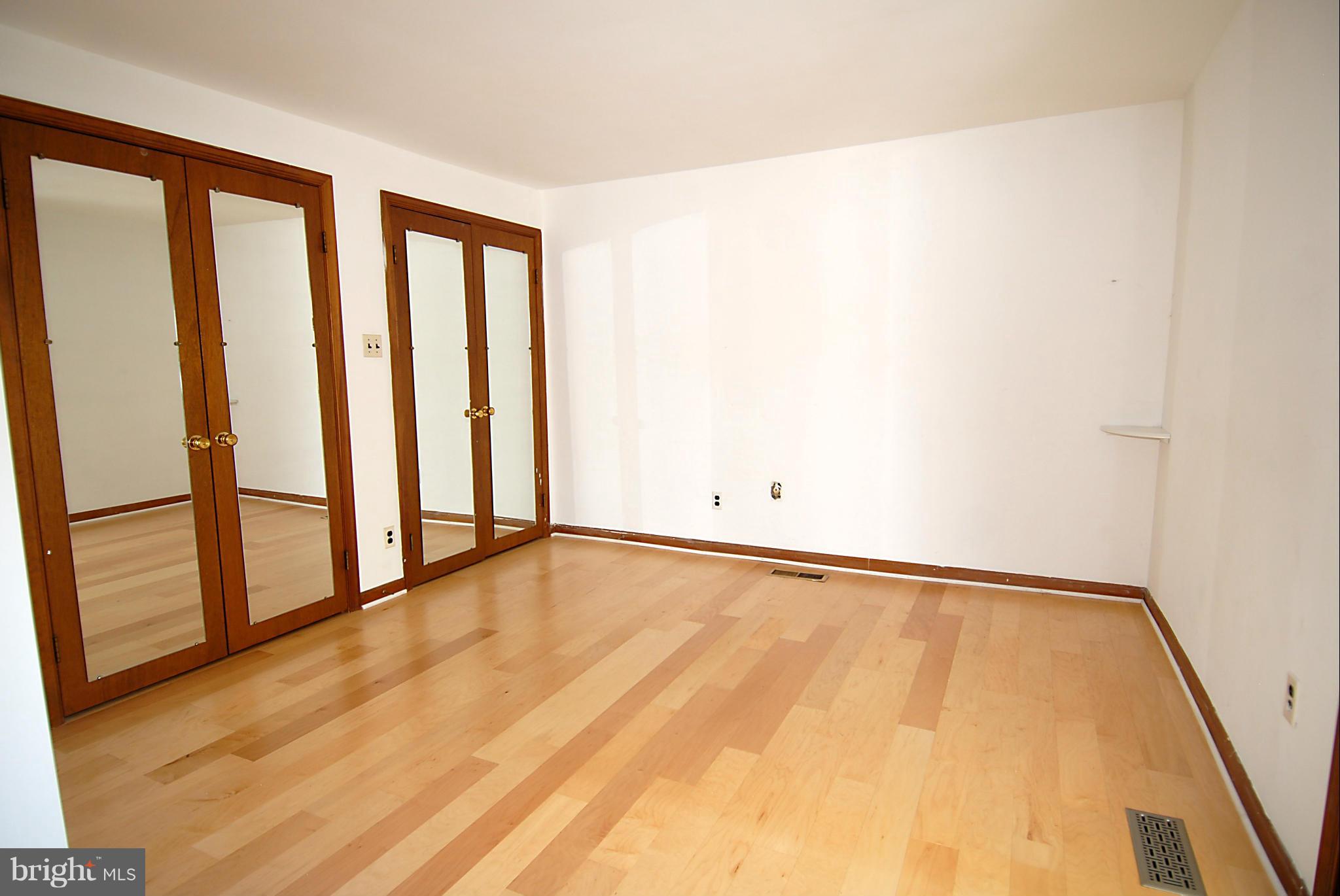 3909 Laurel Road Alexandria, VA 22309 - Photo 17 of 26 Bedroom (Master)
