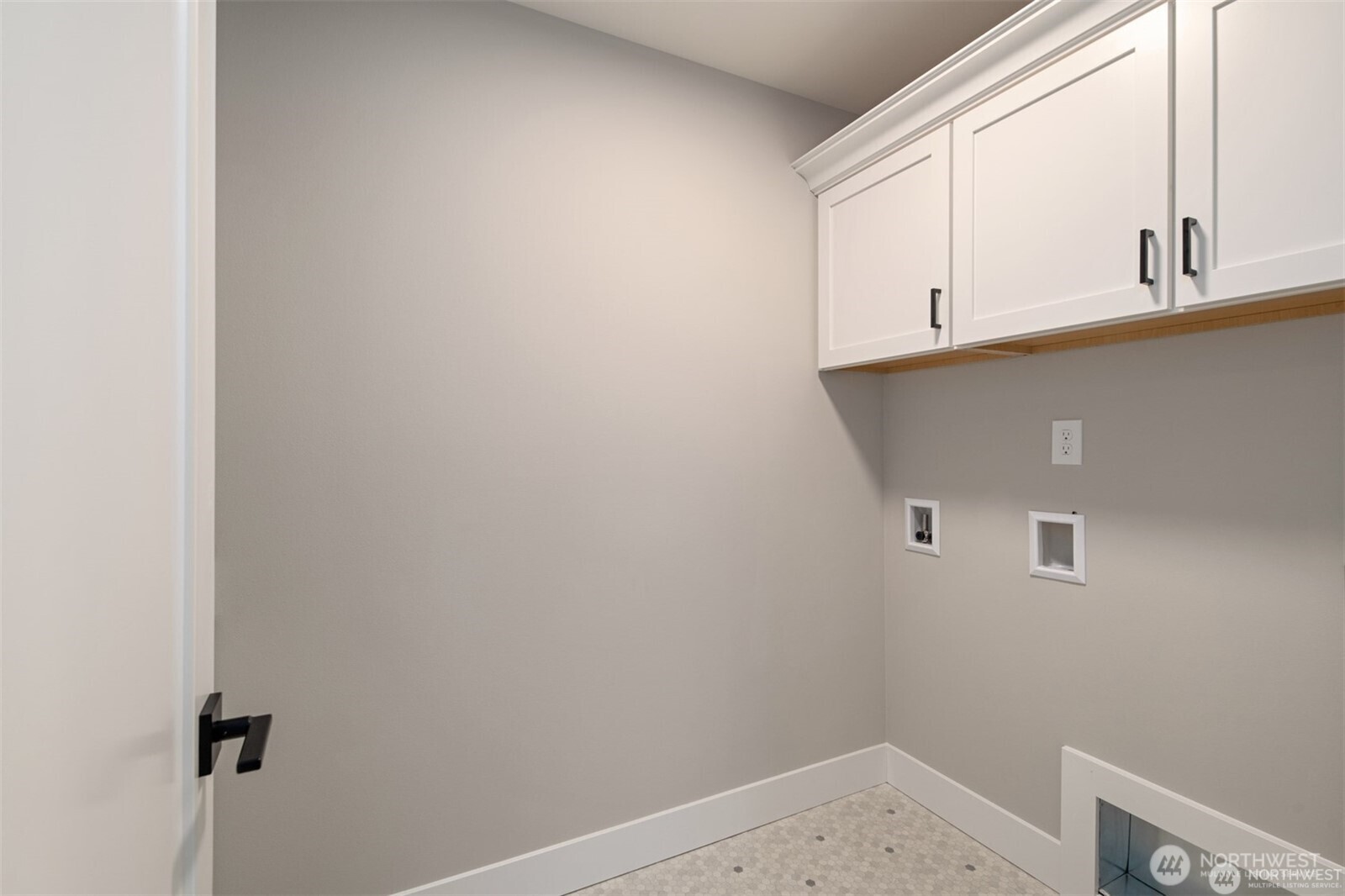 13025 75th Place South Seattle, WA 98178 - Photo 12 of 23