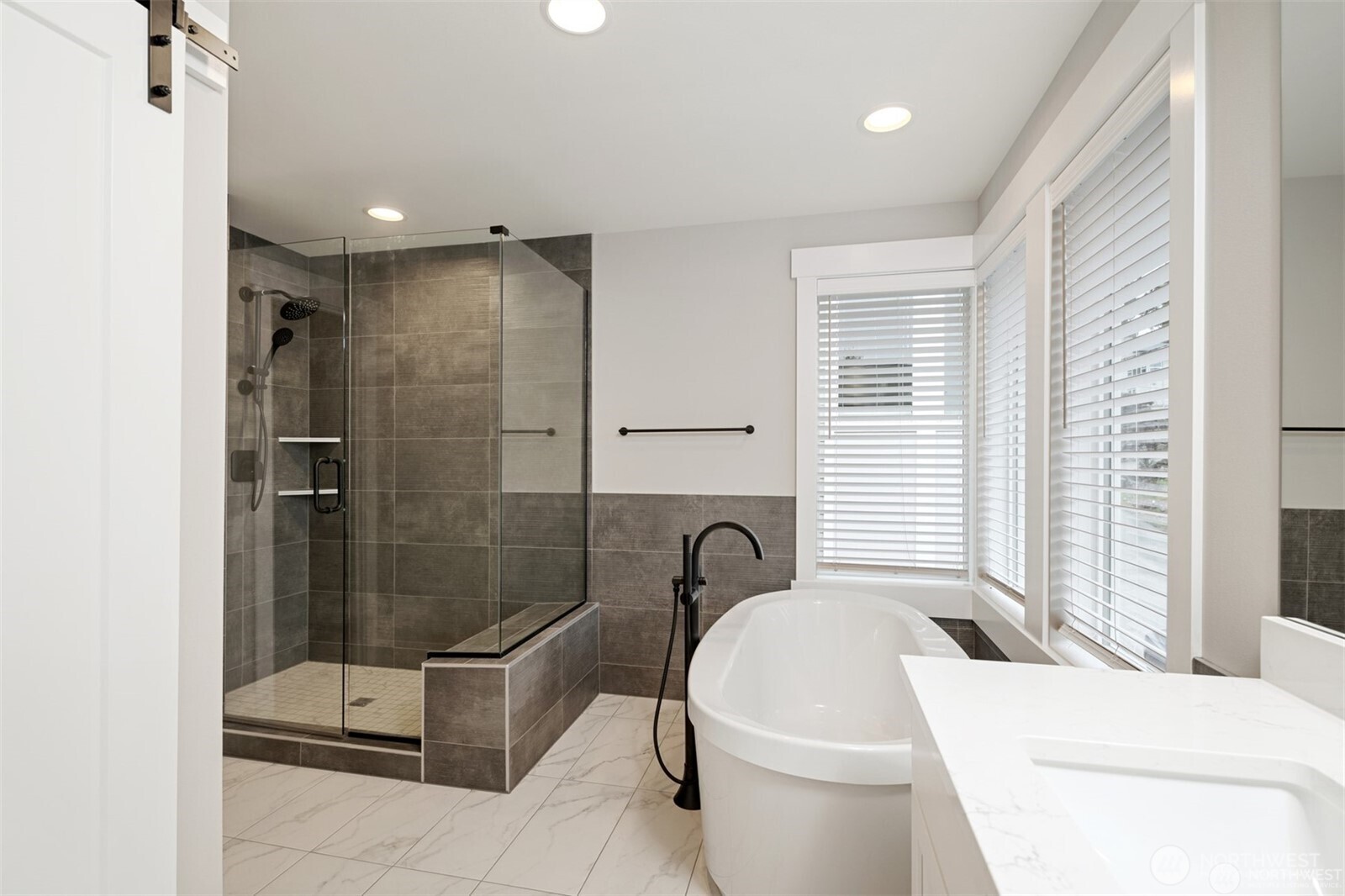13025 75th Place South Seattle, WA 98178 - Photo 17 of 23