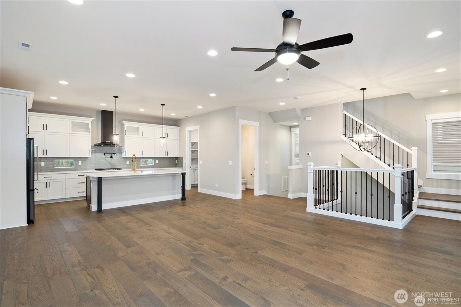 13025 75th Place South Seattle, WA 98178 - Photo 7 of 23