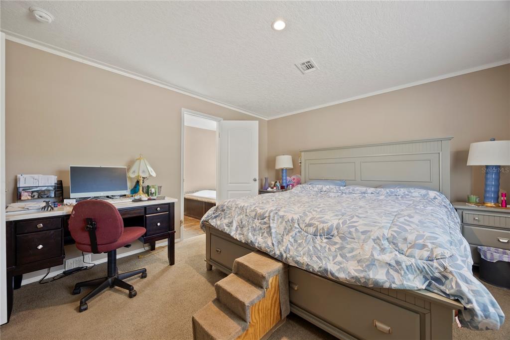 221 Magnolia Road Hawthorne, FL 32640 - Photo 13 of 41