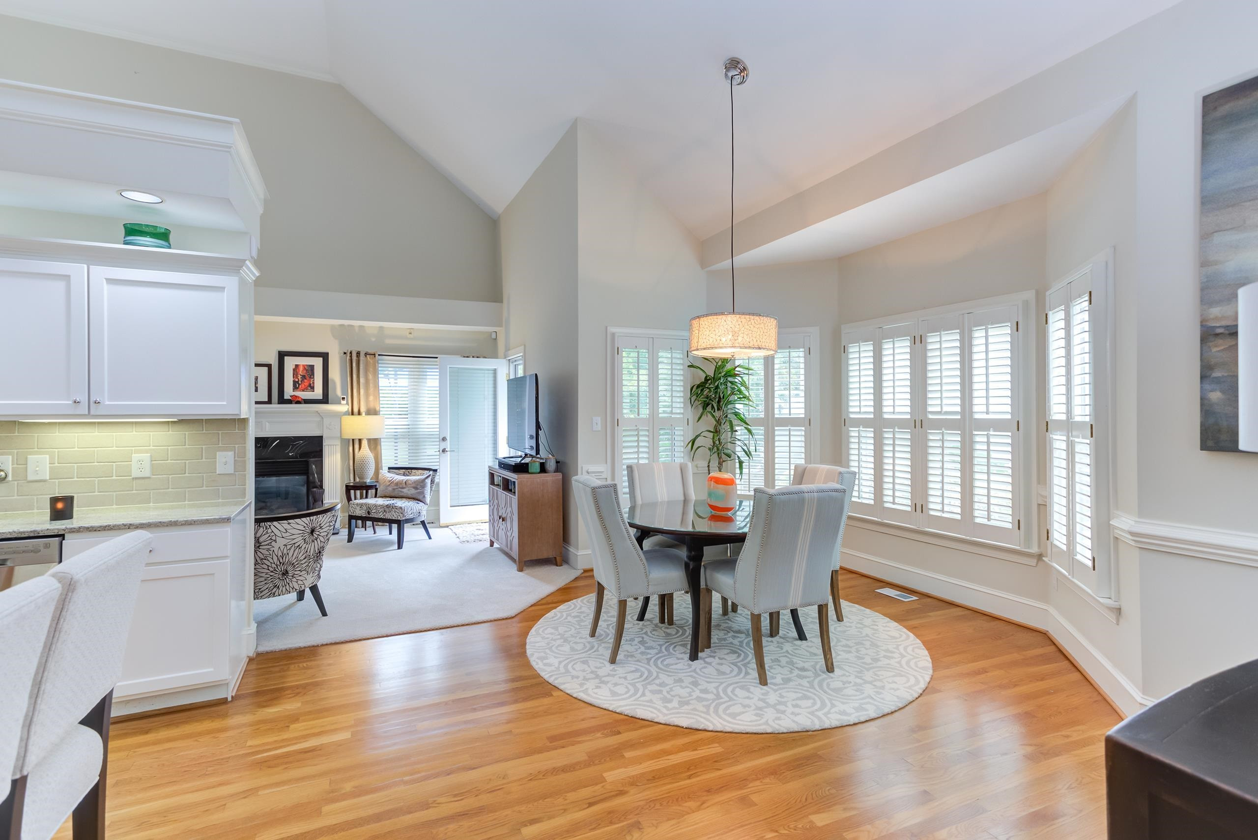 2913 Hawtree Drive Raleigh, NC 27613 - Photo 10 of 28 Beside the kitchen and with access to the family room, this casual eating area is bright and cheerful. Breakfast Area