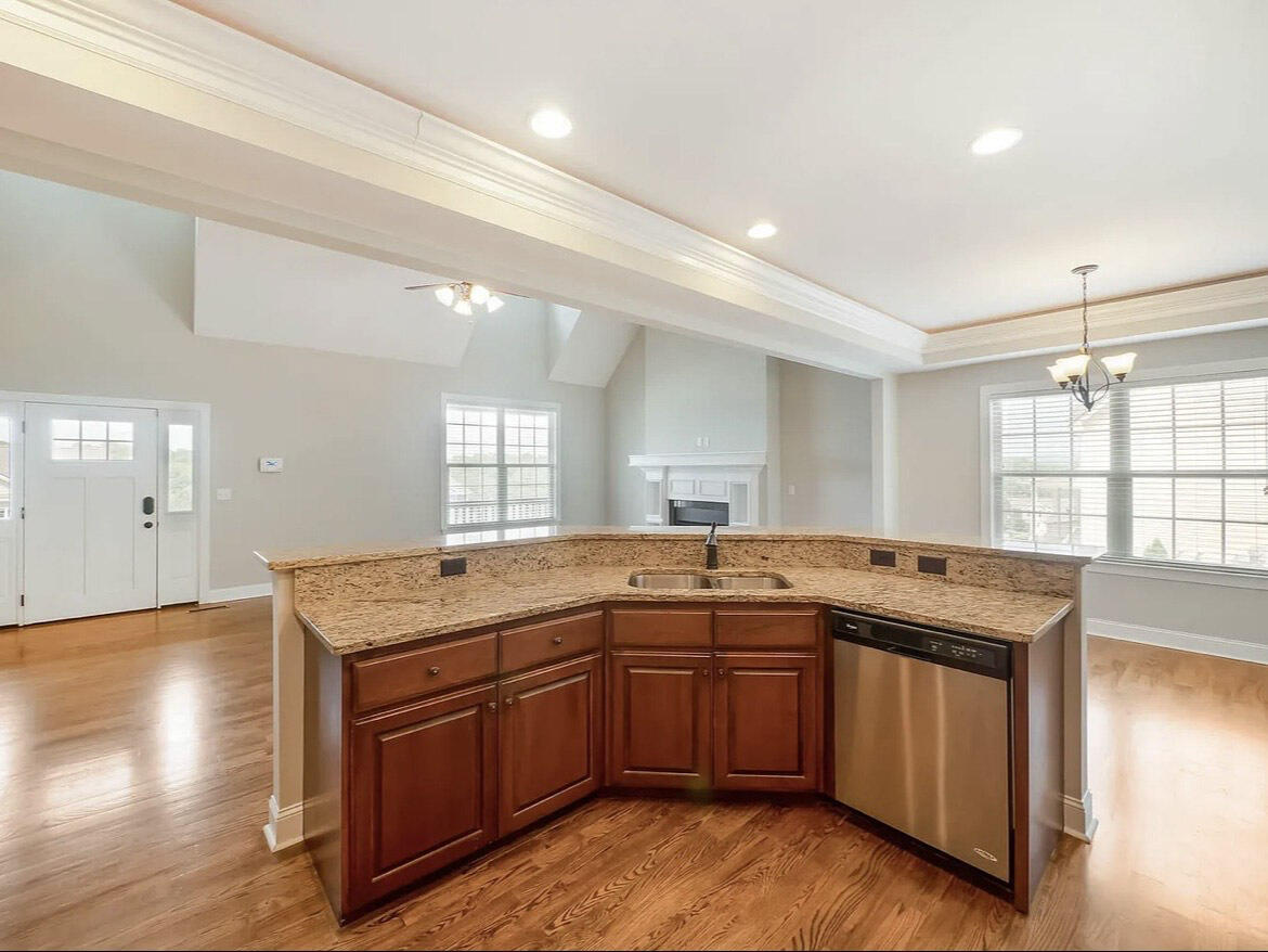 7950 Chianti Way, Unit 119 Chattanooga, TN 37421 - Photo 19 of 35 17-IMG_5879