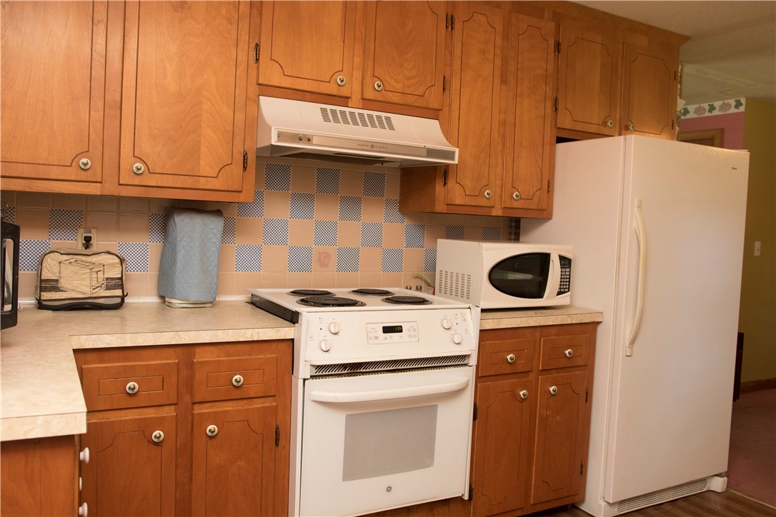 535 Fish Road Tiverton, RI 02878 - Photo 8 of 31
