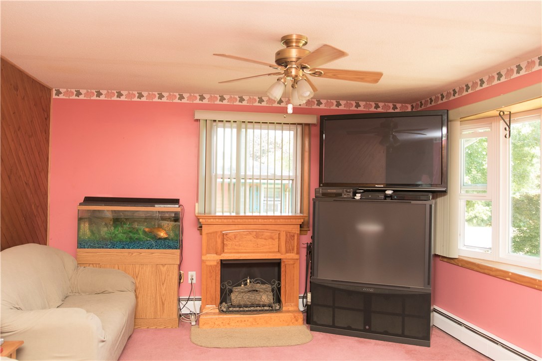 535 Fish Road Tiverton, RI 02878 - Photo 10 of 31 Upstairs Living Room