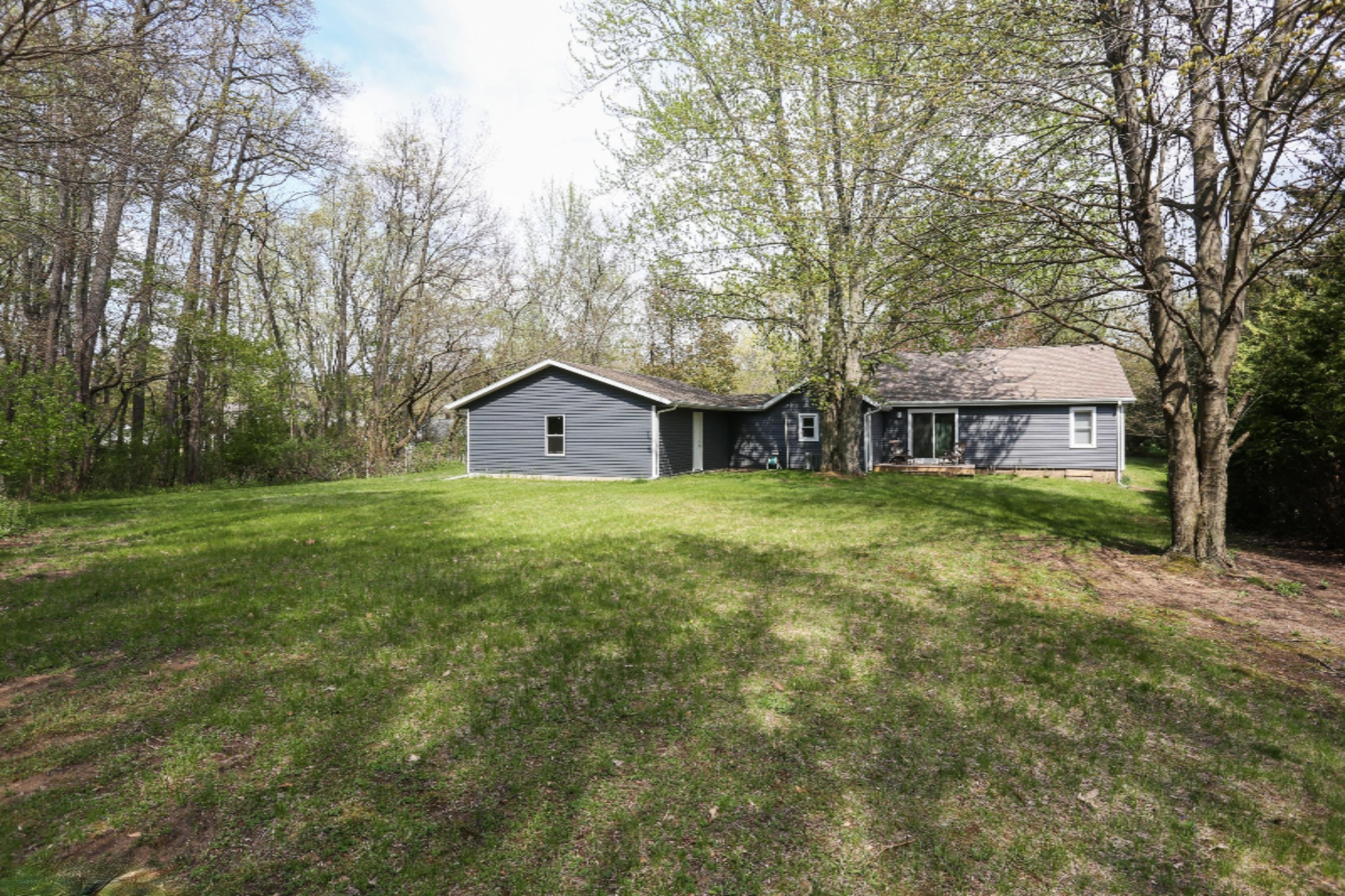 14828 Brown Road Lakeside, MI 49128 - Photo 12 of 12 10_14828BrownRd_59_RearView_HiRes