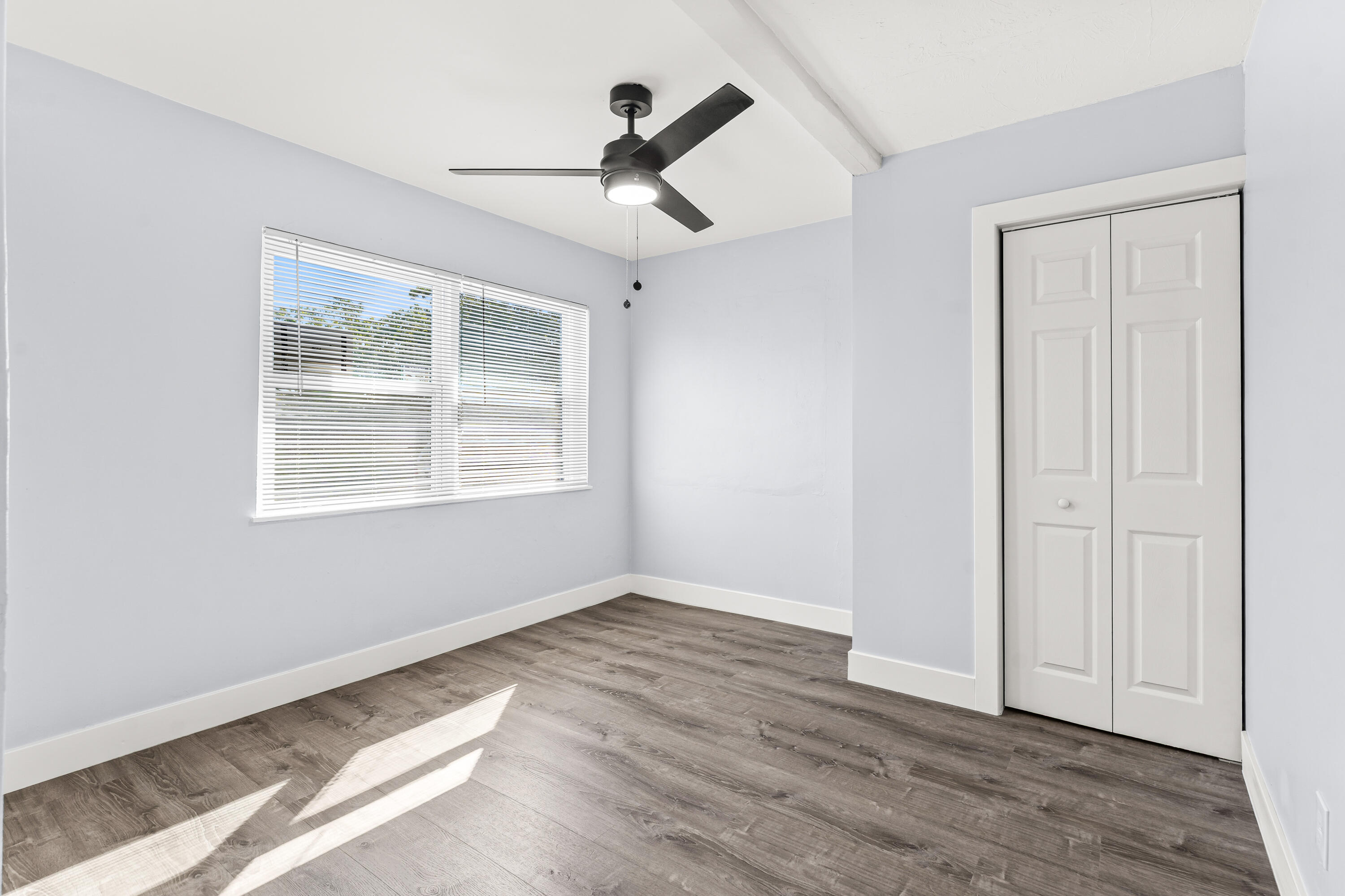 656 West 6th Street Riviera Beach, FL 33404 - Photo 21 of 35 017-656West6thStreet-RivieraBeach-FL-334