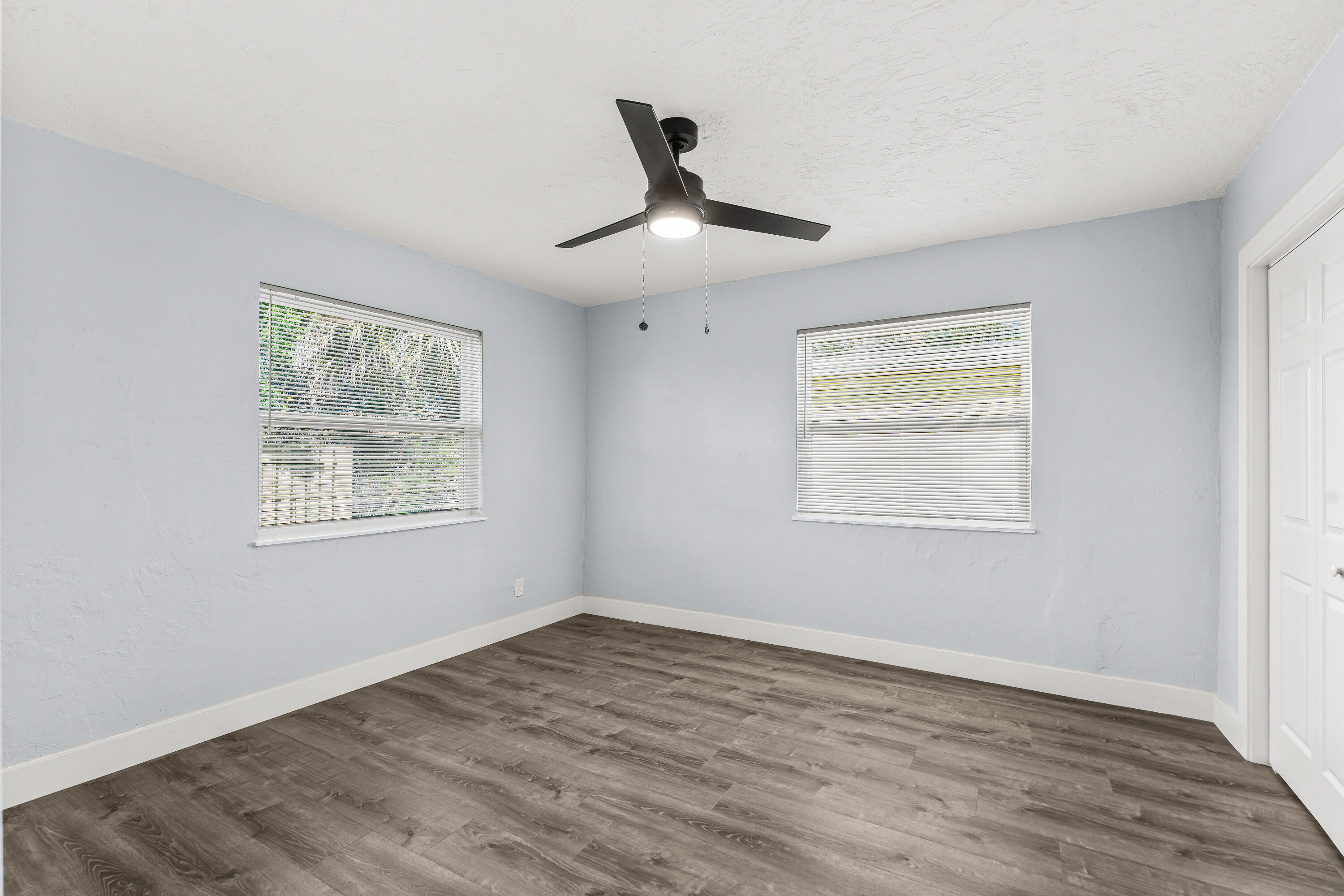 656 West 6th Street Riviera Beach, FL 33404 - Photo 32 of 35 IMG_0052