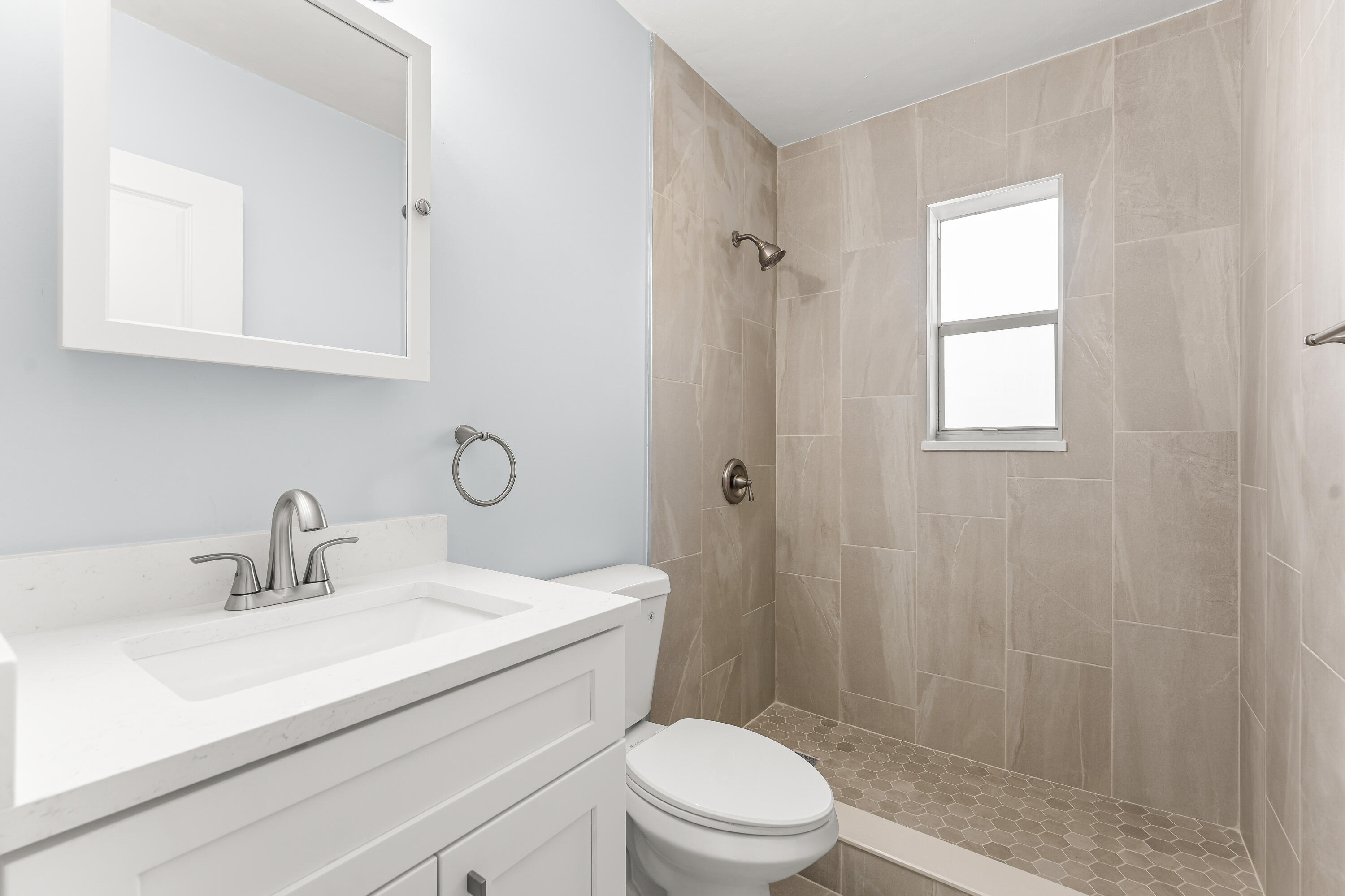 656 West 6th Street Riviera Beach, FL 33404 - Photo 8 of 35 023-656West6thStreet-RivieraBeach-FL-334