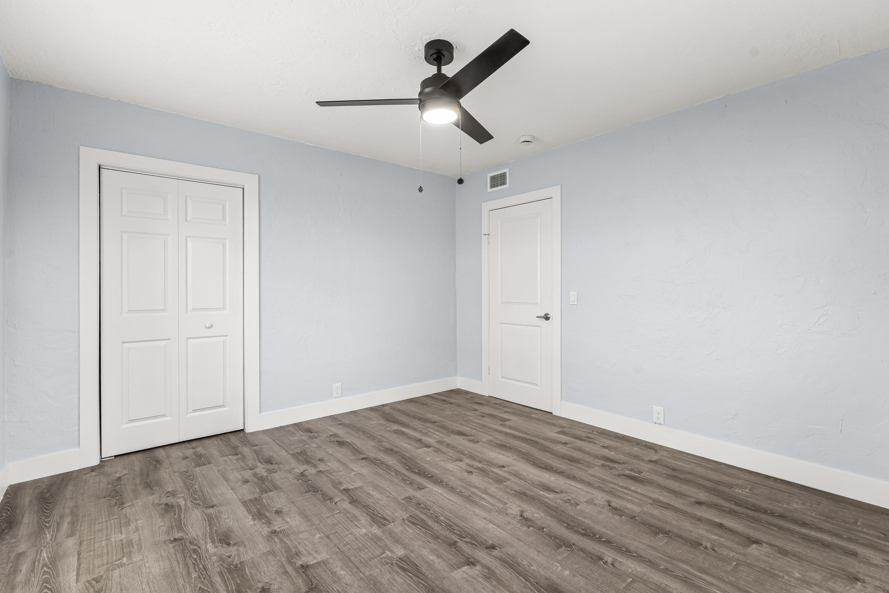 656 West 6th Street Riviera Beach, FL 33404 - Photo 10 of 35 022-656West6thStreet-RivieraBeach-FL-334