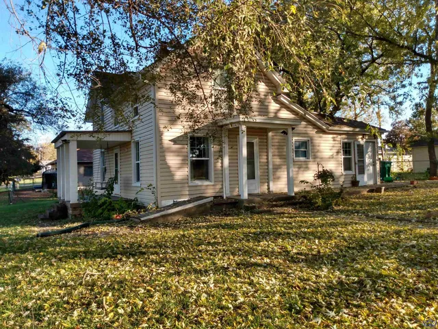 $129,950 | 1403 Frazier Street, Valley Falls, KS 66088