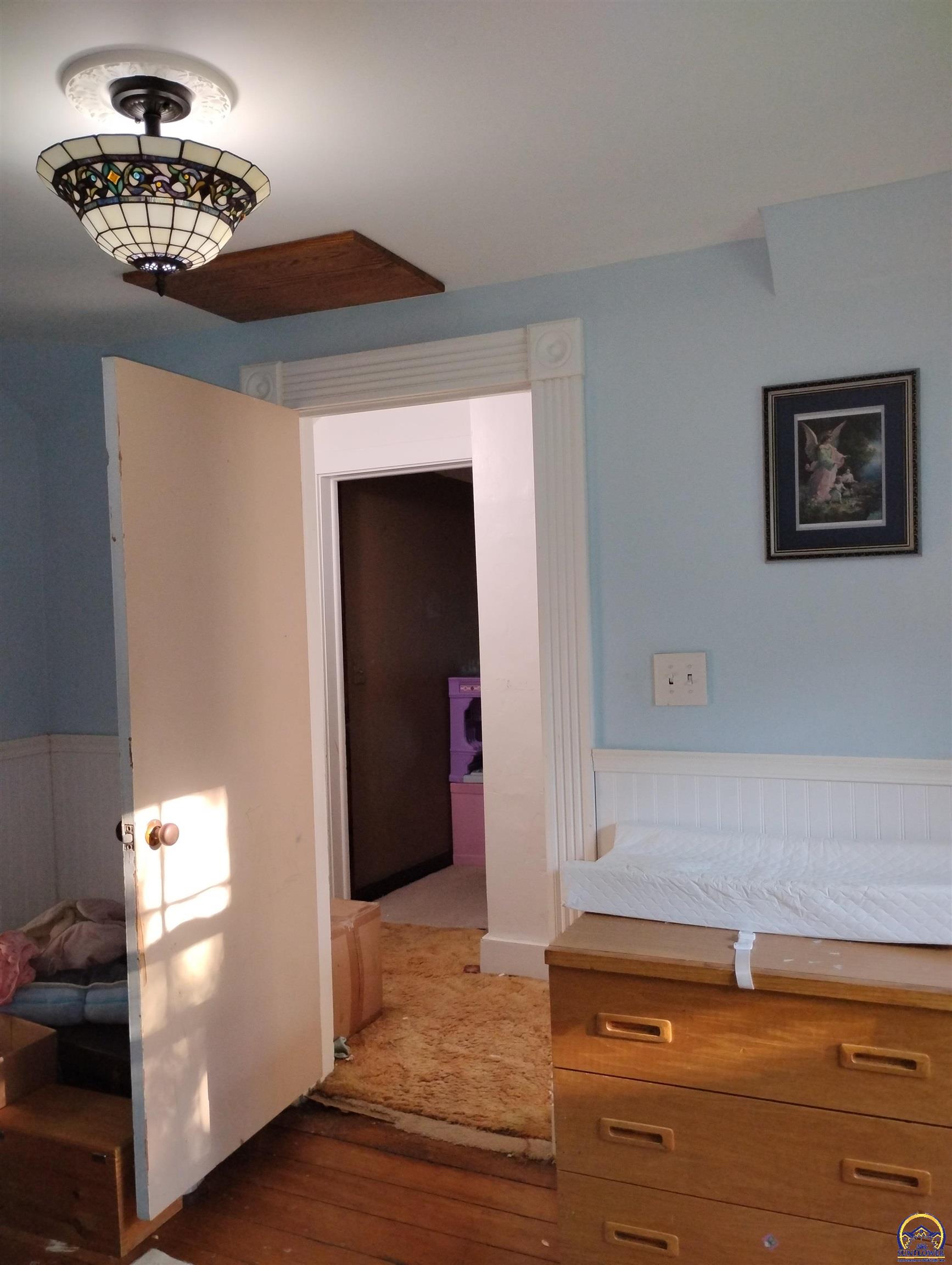 1403 Frazier Street Valley Falls, KS 66088 - Photo 5 of 16