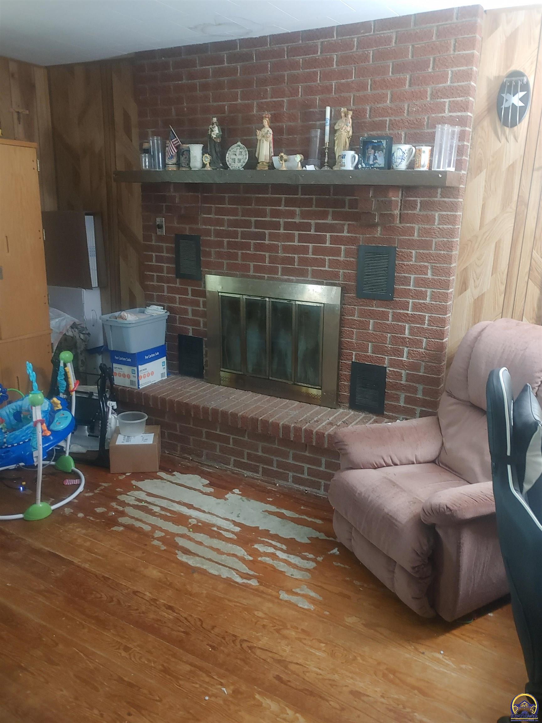 1403 Frazier Street Valley Falls, KS 66088 - Photo 9 of 16