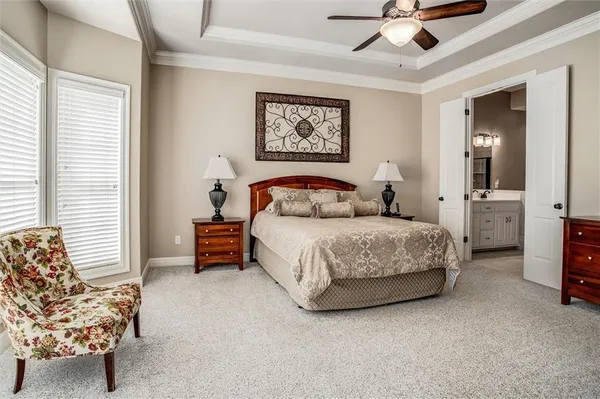 $495,000 | 405 Northwest Greenview Drive, Lee's Summit, MO 64064