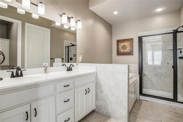$495,000 | 405 Northwest Greenview Drive, Lee's Summit, MO 64064