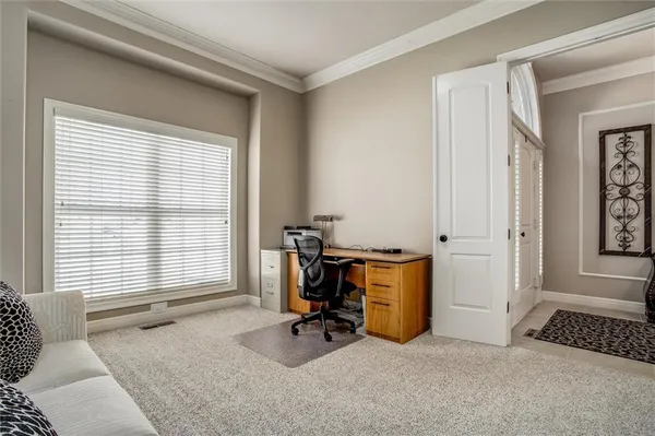 $495,000 | 405 Northwest Greenview Drive, Lee's Summit, MO 64064