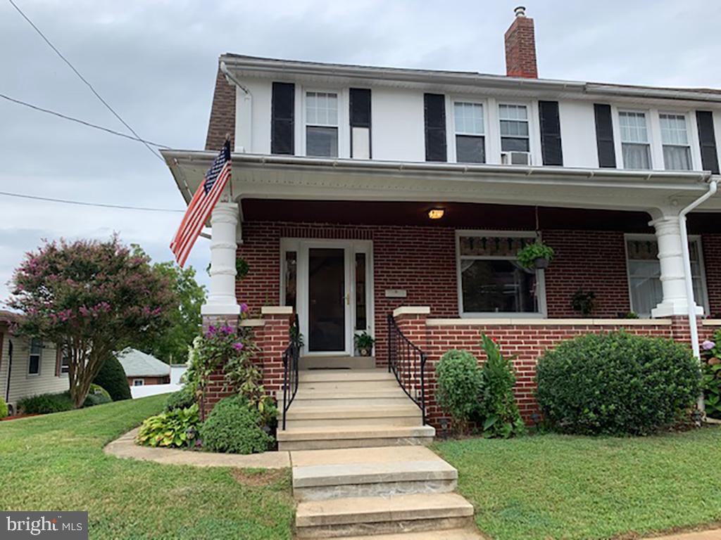 25 West Broad Street Reading, PA 19607 - Photo 1 of 27
