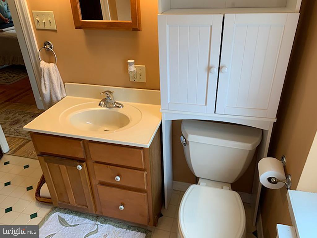 25 West Broad Street Reading, PA 19607 - Photo 23 of 27