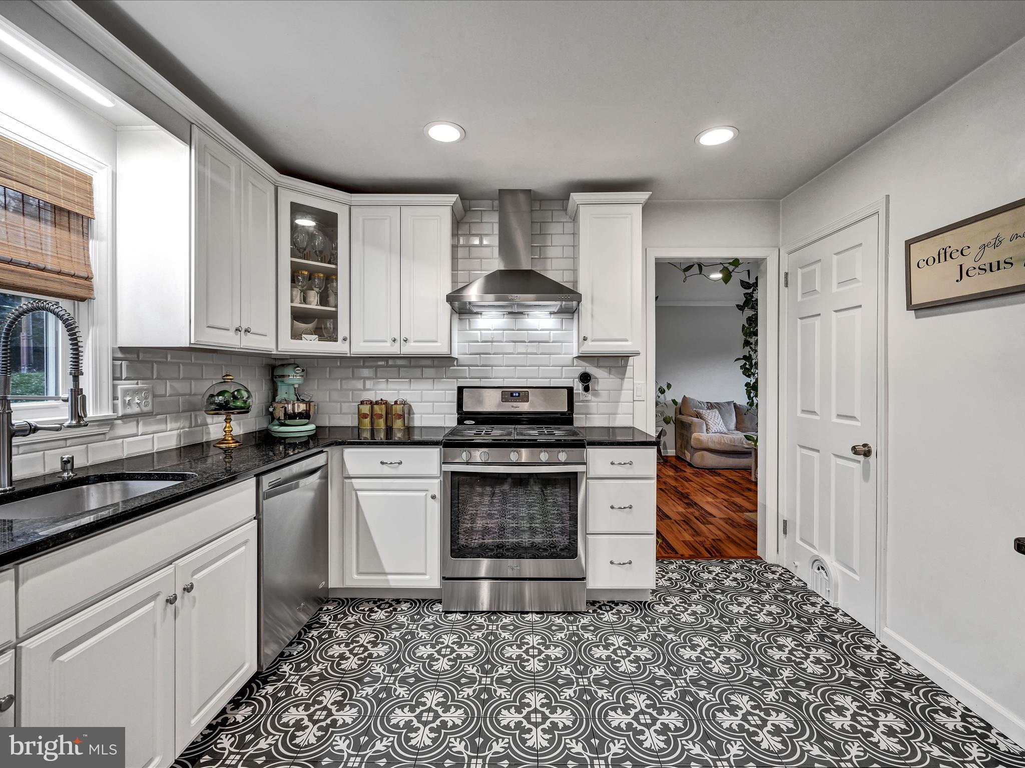 2130 Coventry Road Lancaster, PA 17601 - Photo 8 of 27 Kitchen