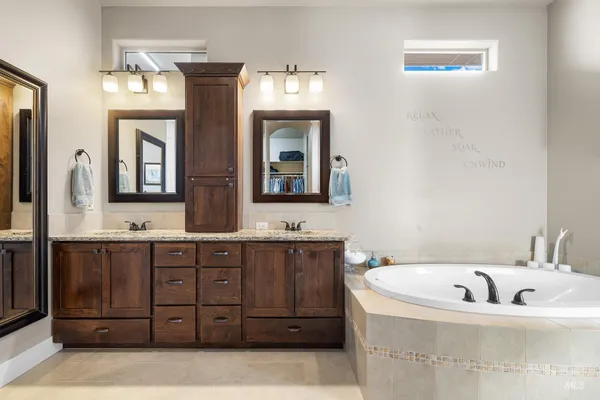 $828,000 | 2037 West Sagwon Drive, Kuna, ID 83634