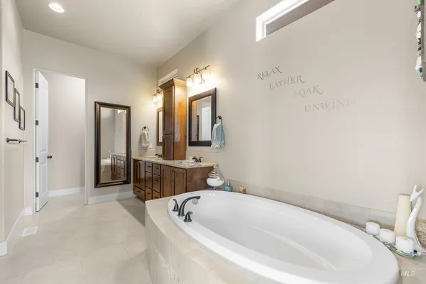 $828,000 | 2037 West Sagwon Drive, Kuna, ID 83634