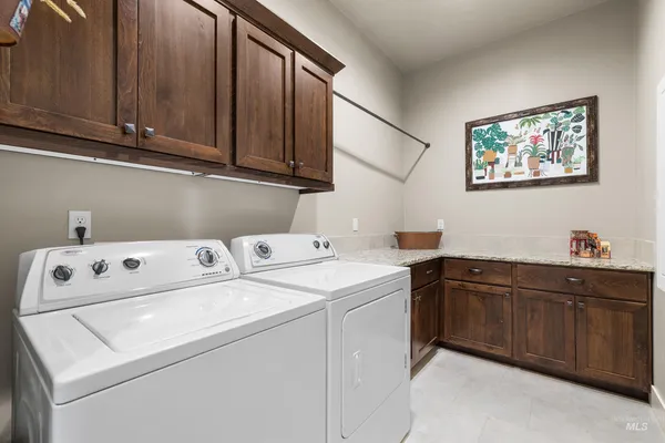 $828,000 | 2037 West Sagwon Drive, Kuna, ID 83634