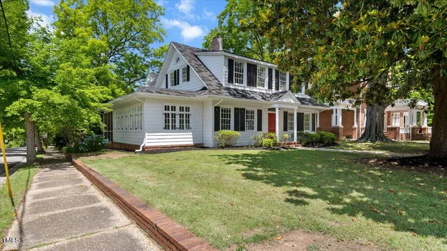 $295,000 | 830 South Chestnut Street, Henderson, NC 27536