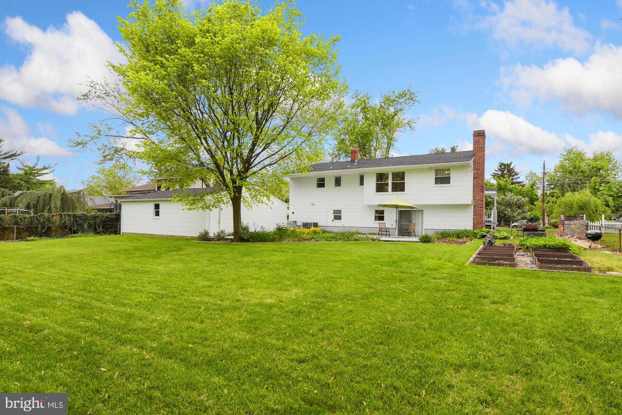 608 Parry Road Cinnaminson, NJ 08077 - Photo 24 of 26 Large yard