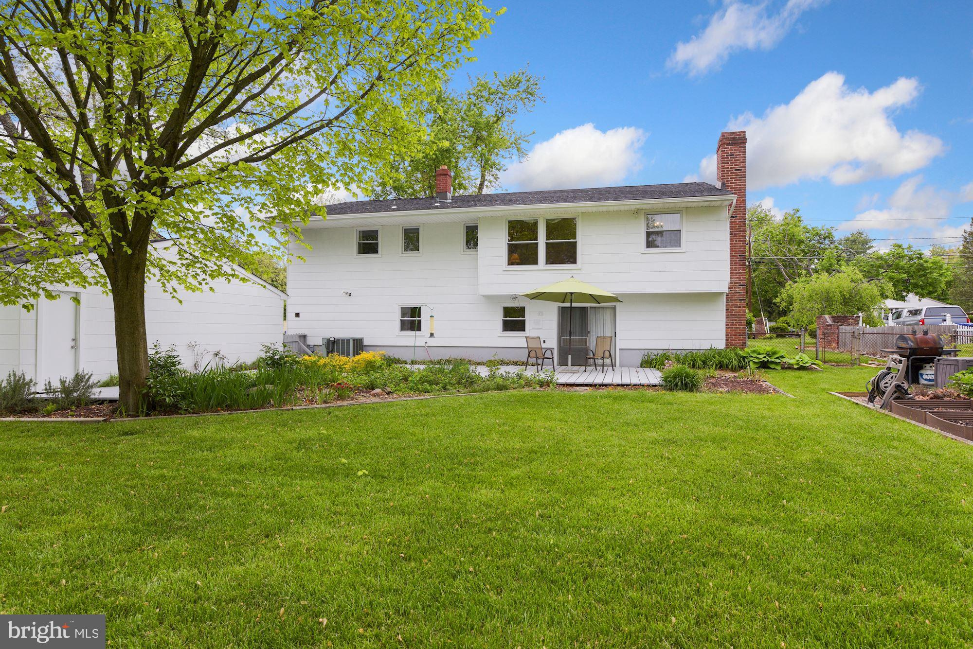 608 Parry Road Cinnaminson, NJ 08077 - Photo 25 of 26 Exterior rear yard