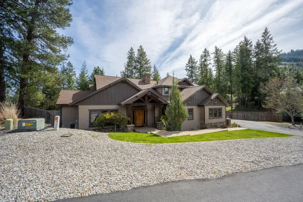 $1,195,000 | 8668 North Stable Trace Court, Hayden, ID 83835