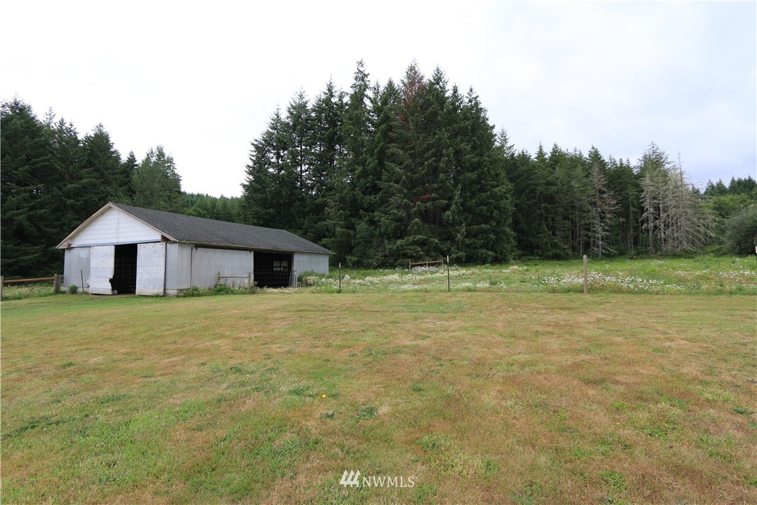 2246 Lincoln Creek Road Rochester, WA 98579 - Photo 9 of 12