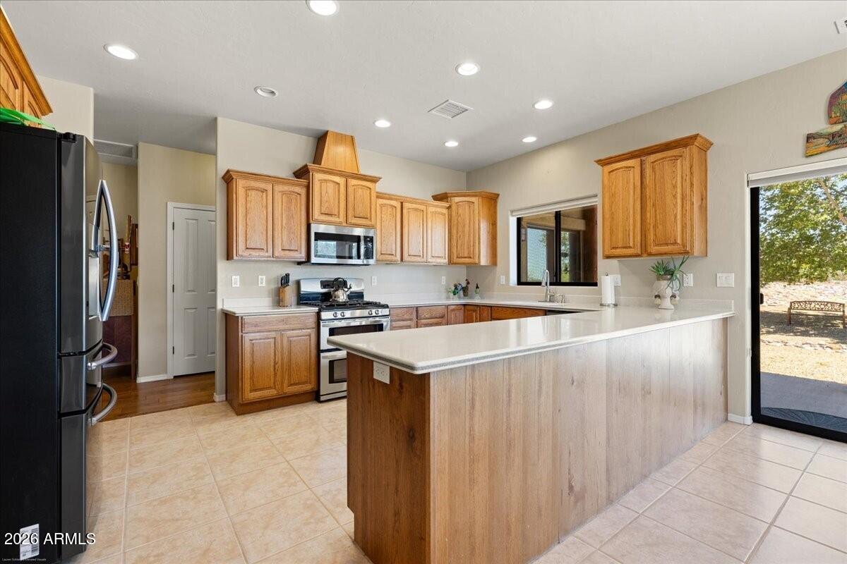 1001 Studebaker Way Prescott, AZ 86301 - Photo 6 of 33 Kitchen