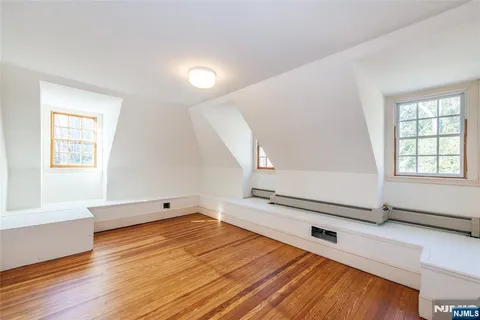 $1,995,000 | 5 Rocky Way, West Orange, NJ 07052