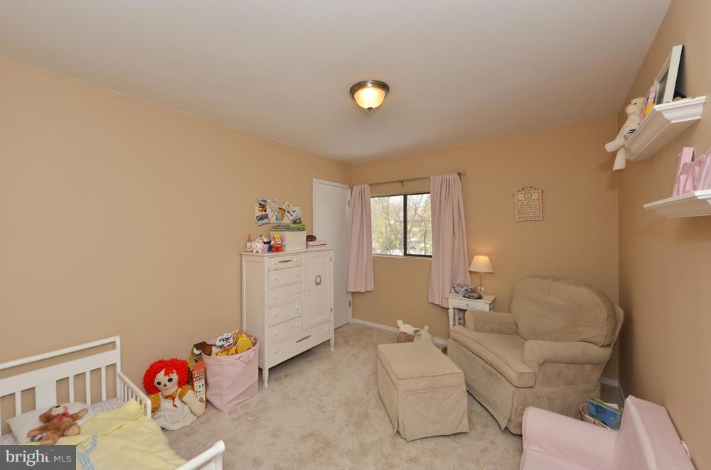2233 Wheelwright Court Reston, VA 20191 - Photo 25 of 30 Bedroom