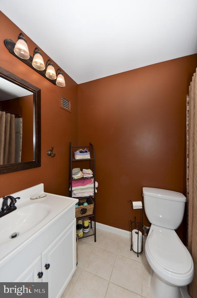 2233 Wheelwright Court Reston, VA 20191 - Photo 28 of 30 Bath