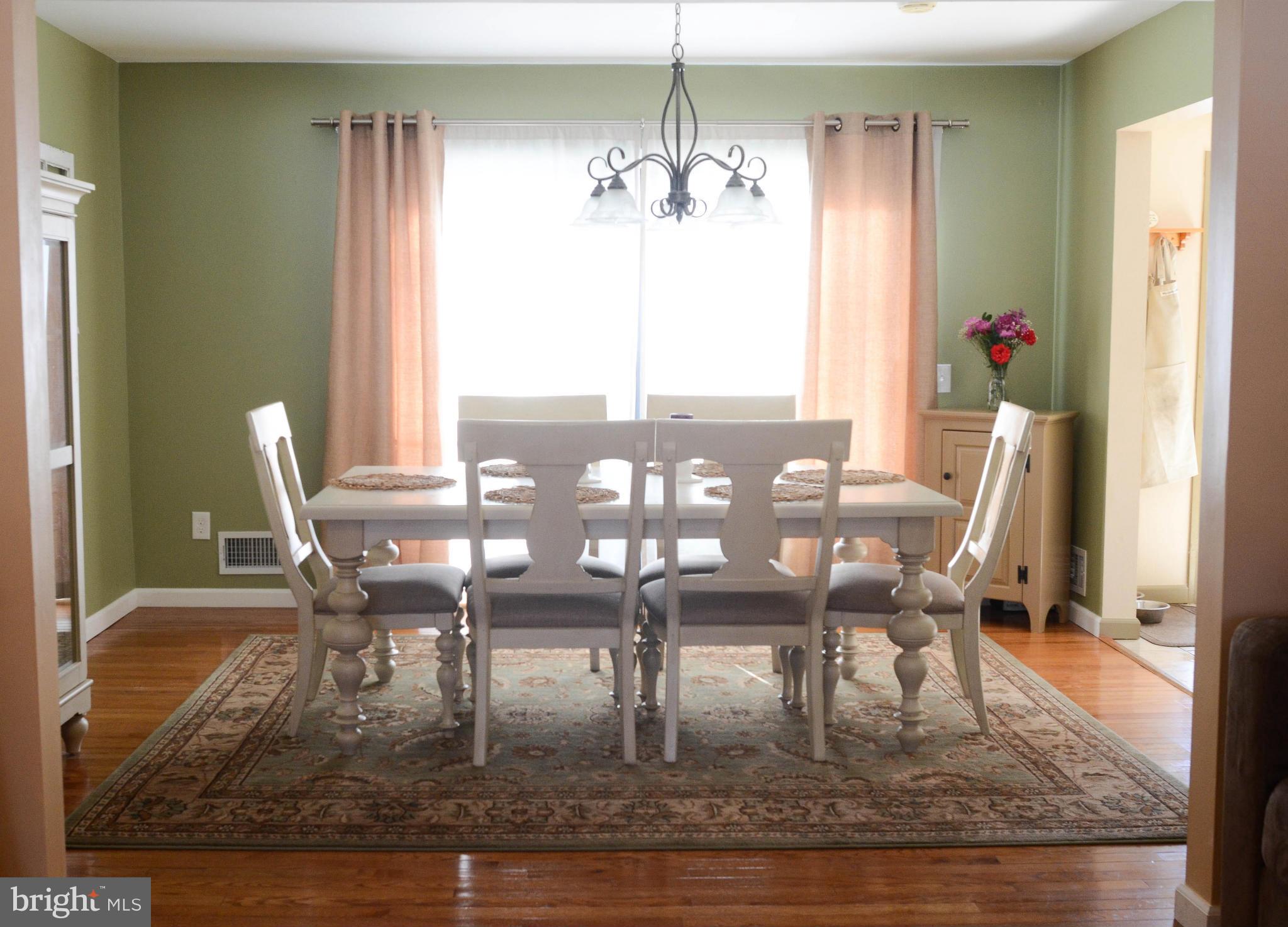 2233 Wheelwright Court Reston, VA 20191 - Photo 7 of 30 Dining Room