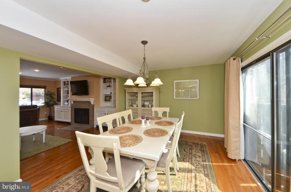 2233 Wheelwright Court Reston, VA 20191 - Photo 10 of 30 Dining Room