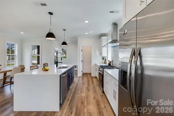 $550,000 | 901 Edgemont Avenue, Belmont, NC 28012