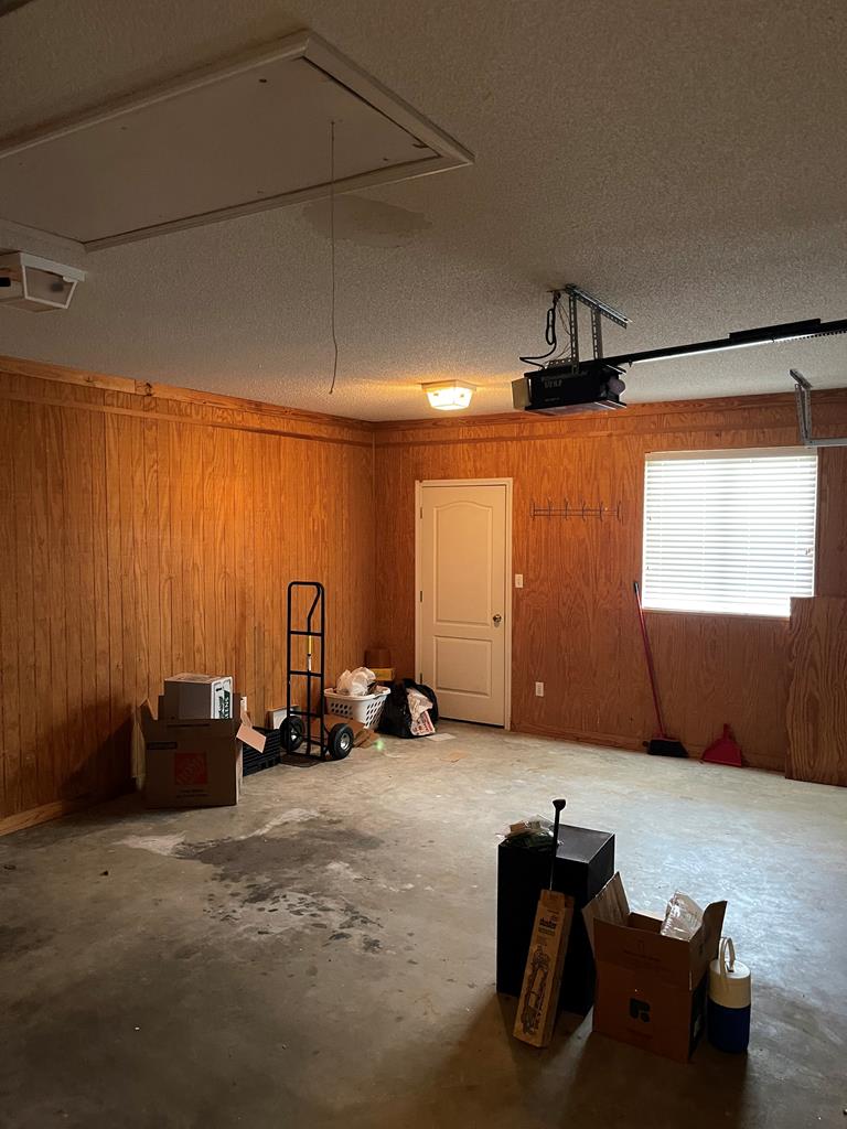 124 Villa Road Eufaula, AL 36027 - Photo 19 of 27 Garage